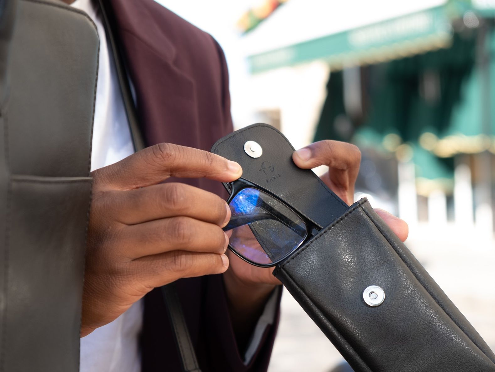 etui à lunette vegan en raisin noir amovible